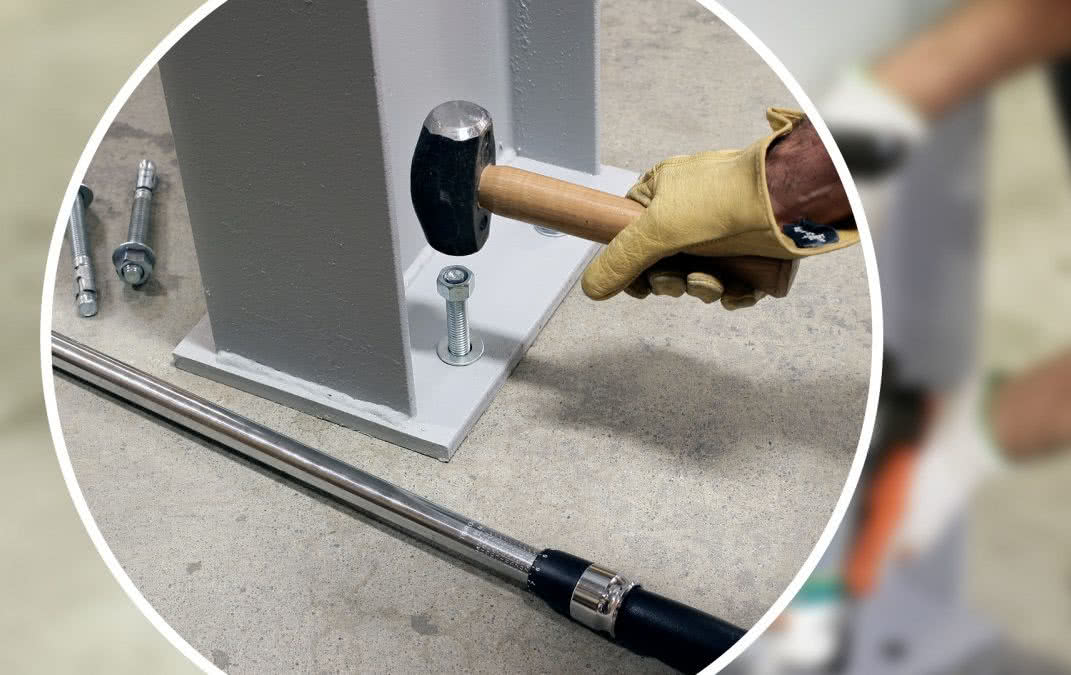 Kotwy mechaniczne szybkiego montażu do mocowania w podłożach gładkich i twardych - o dużej nośności. fot. SIMPSON Strong-Tie Kotwy mechaniczne szybkiego montażu do mocowania w podłożach gładkich i twardych - o dużej nośności. fot. SIMPSON Strong-Tie