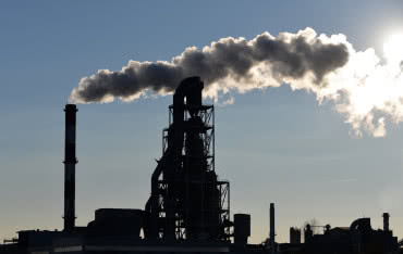 Branża cementowa walczy z CO2: przełomowa technologia CCS